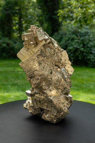 Large pyrite cube - large,